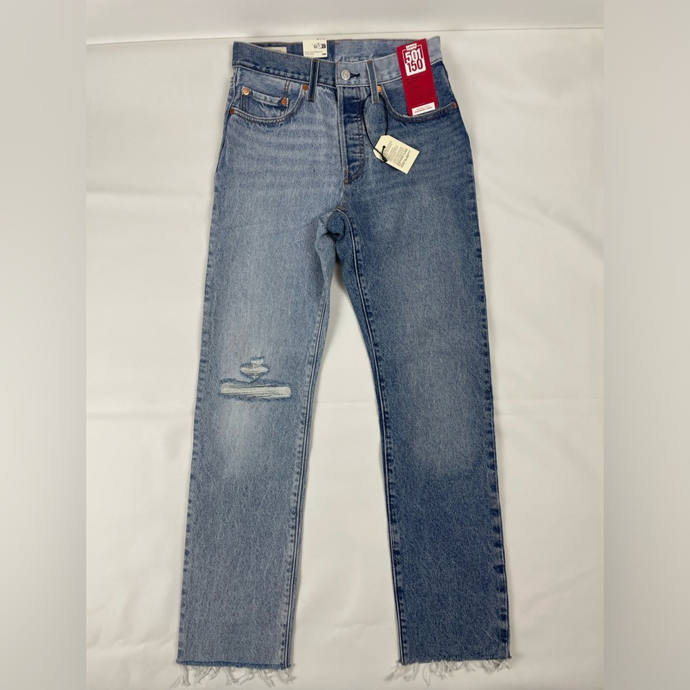 Brand new w/ tags Levis 501/150 Two toned Jeans, size 26